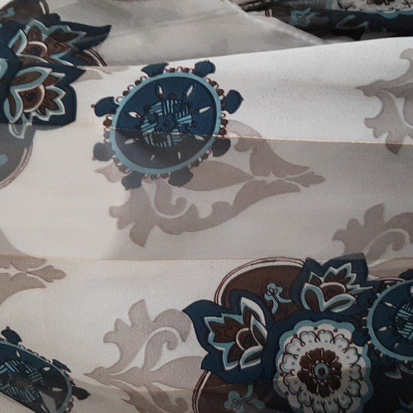 Le Suit - Picture 12 of 14